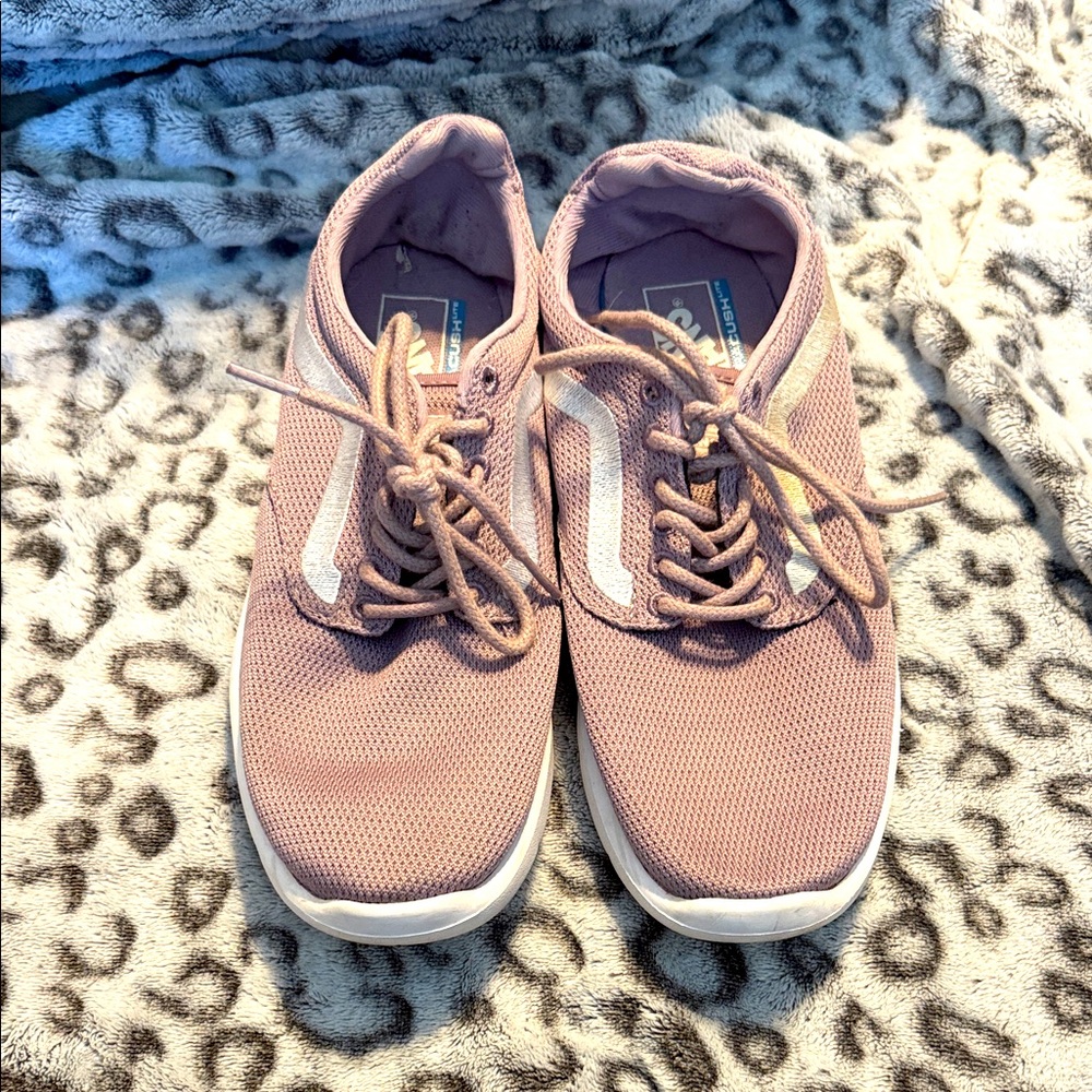 Vans Ultra Cush Sports Shoes in lilac